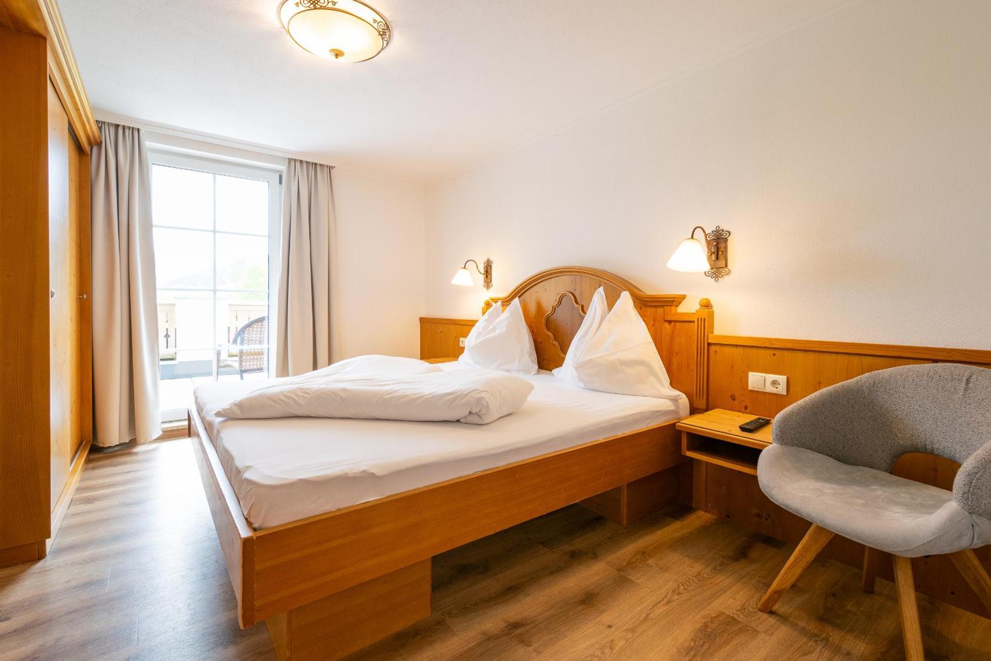 Landhotel Hubengut Bed And Breakfast 라드스타드트 외부 사진