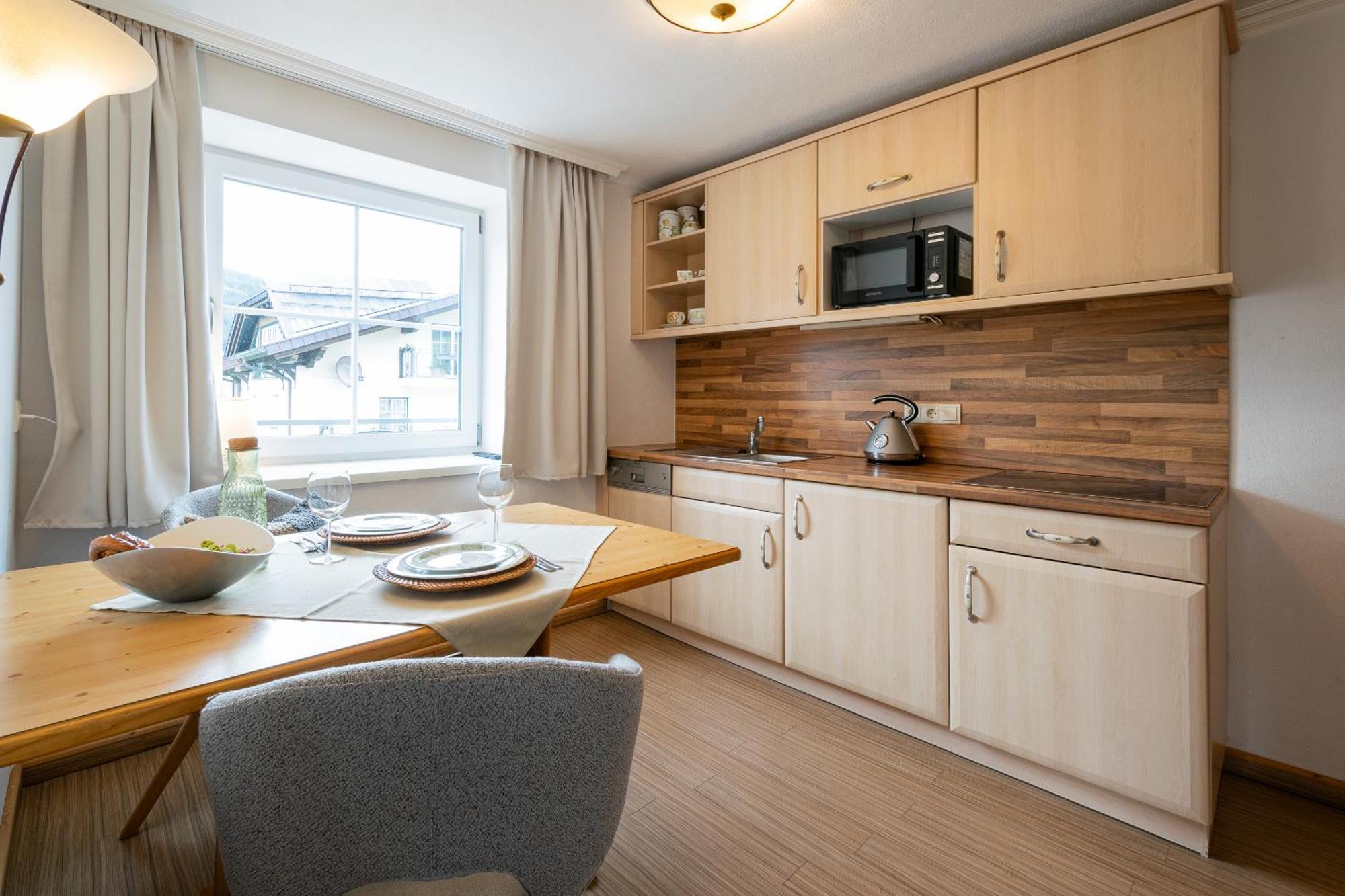 Landhotel Hubengut Bed And Breakfast 라드스타드트 외부 사진