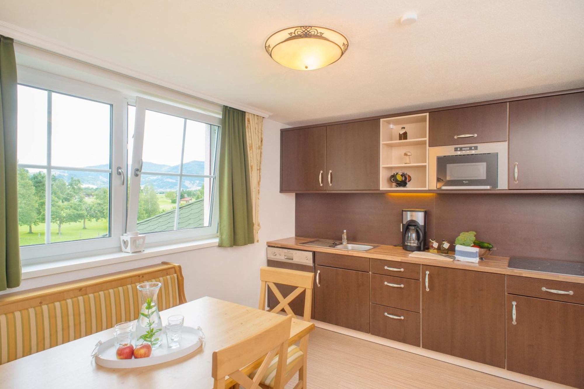 Landhotel Hubengut Bed And Breakfast 라드스타드트 외부 사진