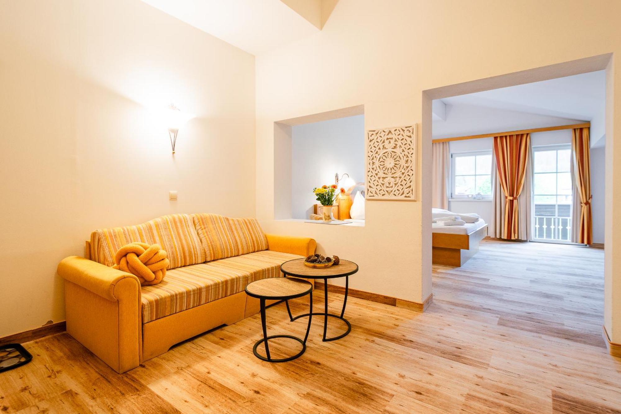 Landhotel Hubengut Bed And Breakfast 라드스타드트 외부 사진