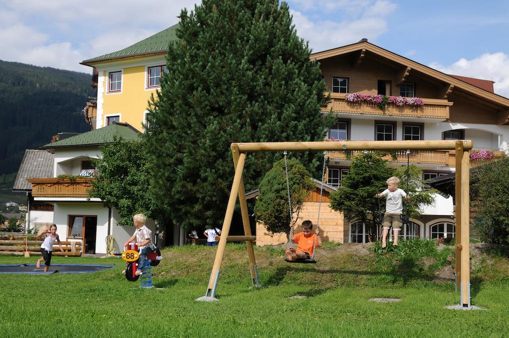 Landhotel Hubengut Bed And Breakfast 라드스타드트 외부 사진