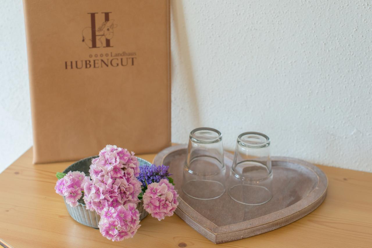 Landhotel Hubengut Bed And Breakfast 라드스타드트 외부 사진