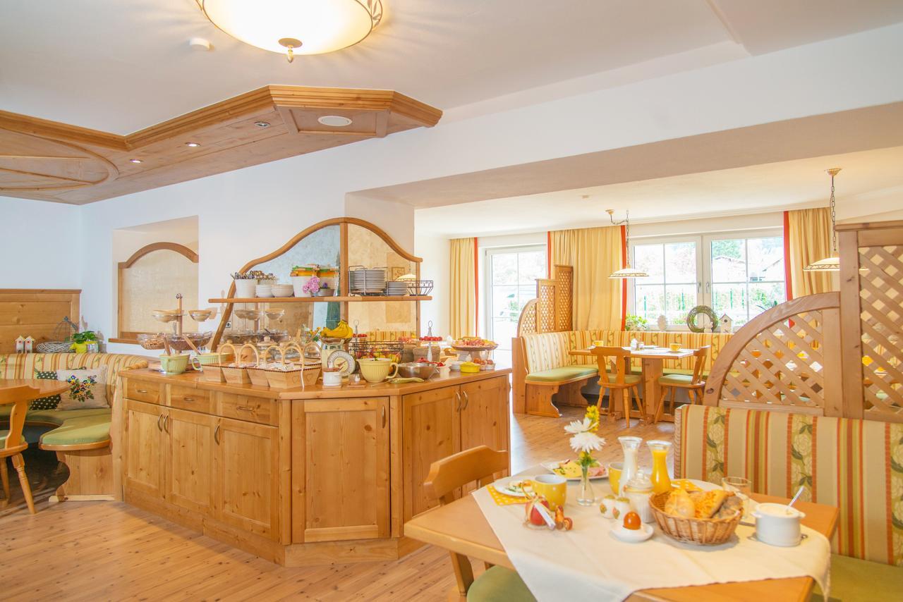 Landhotel Hubengut Bed And Breakfast 라드스타드트 외부 사진